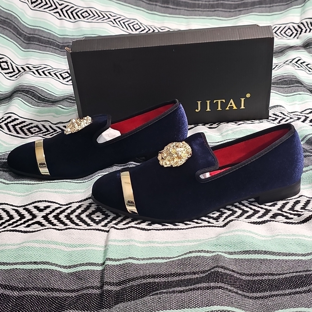 Jitai Ornate Dark Blue & Black Velvet Gold Lion Head Loafers Size 9.5 NEW In Box
